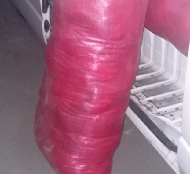 Aseguran a conductor de un vehículo de pasaje con ropa que ingresó al país de contrabando