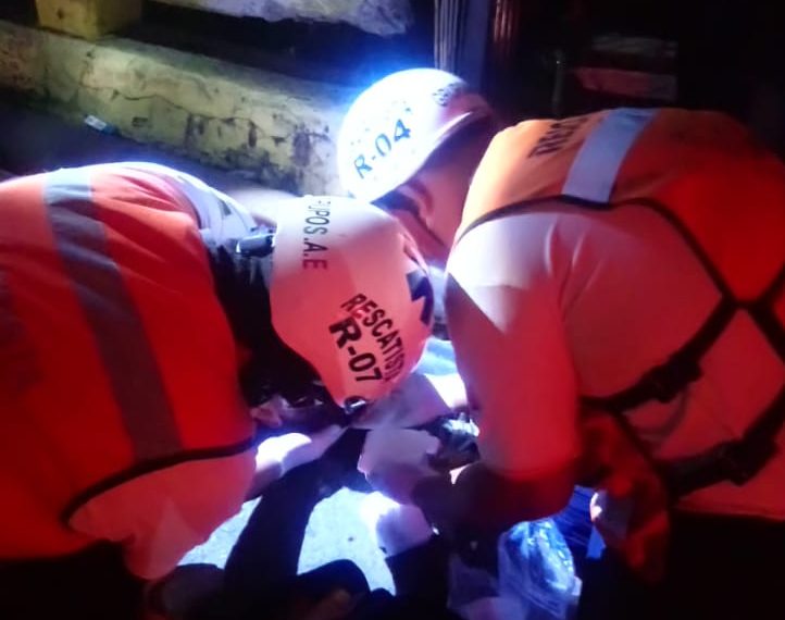 Le dieron 4 cuchilladas en una riña