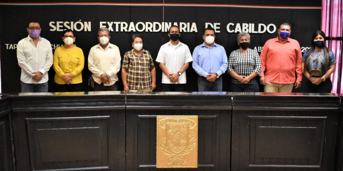 TOMAN PROTESTA DE LEY NUEVOS REGIDORES DEL AYUNTAMIENTO DE TAPACHULA