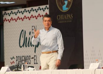 Exhortan a la población a continuar cuidándose para ayudar a personal de salud en combate al COVID-19