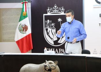 Mediante módulos, visitas domiciliarias y a bordo de automóviles avanza vacunación anti COVID-19