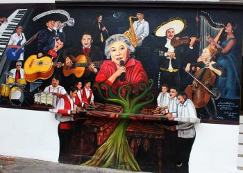 CONMEMORAN 101 ANIVERSARIO DEL NACIMIENTO DE AMPARO MONTES EN TAPACHULA
