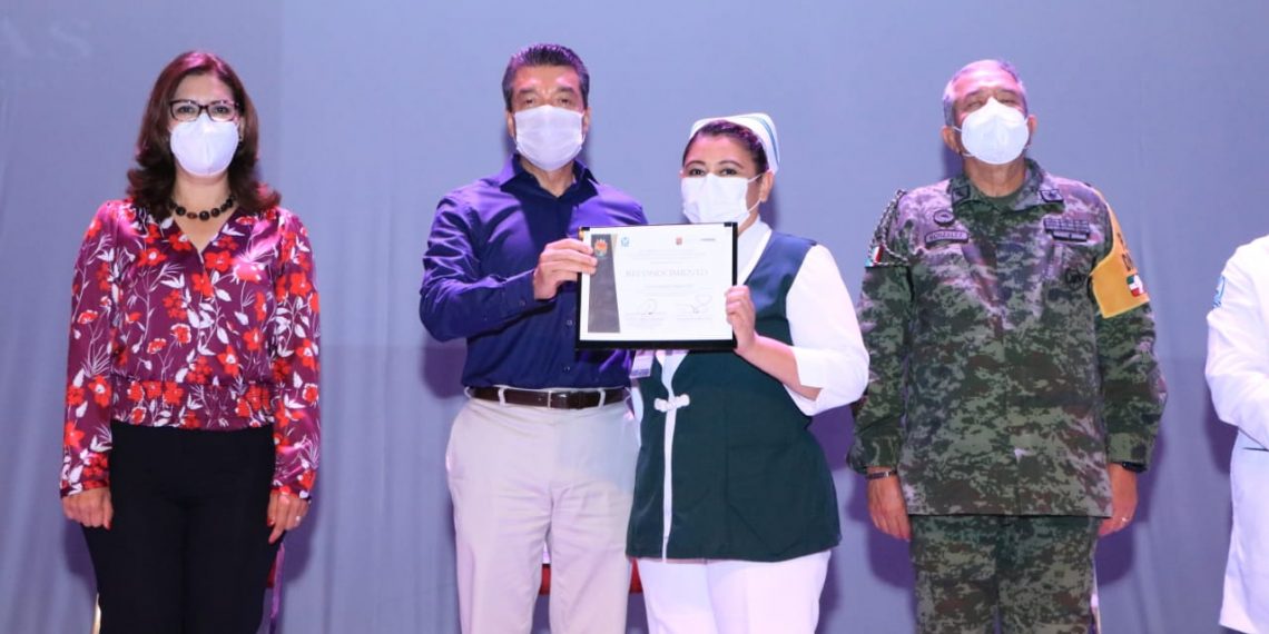 Nadie en el sector educativo de Chiapas se quedará sin recibir vacuna anti COVID-19, señalan