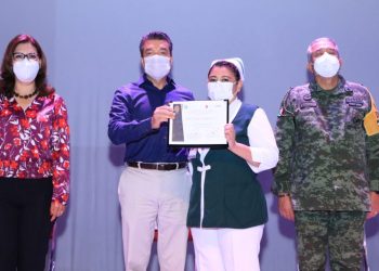 Nadie en el sector educativo de Chiapas se quedará sin recibir vacuna anti COVID-19, señalan