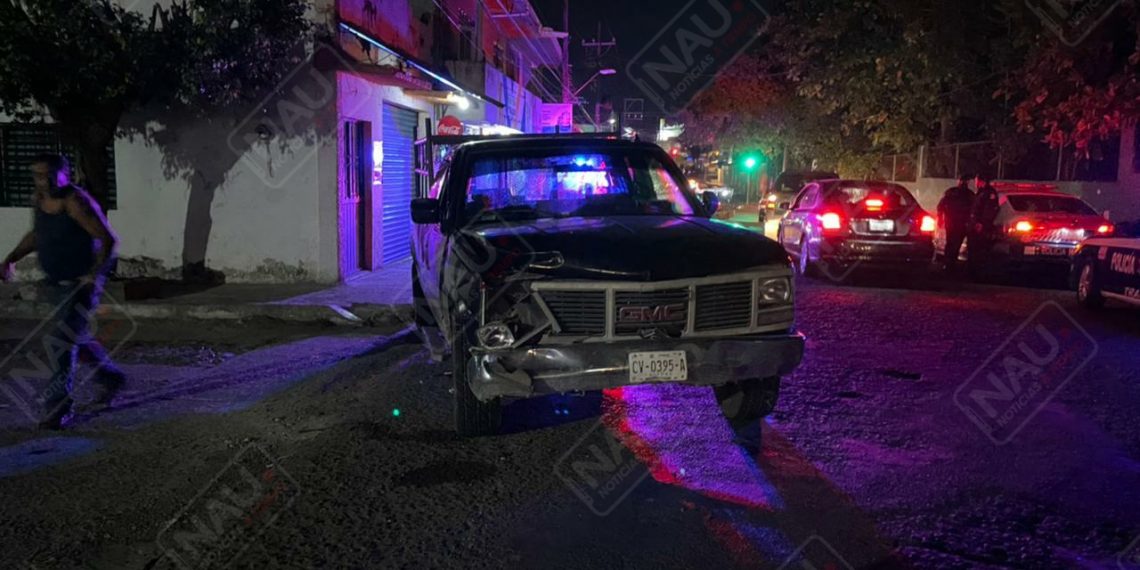 Ebrio sujeto provoca Choque