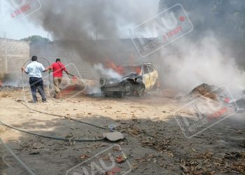 Se incendia vehículo en Suchiate