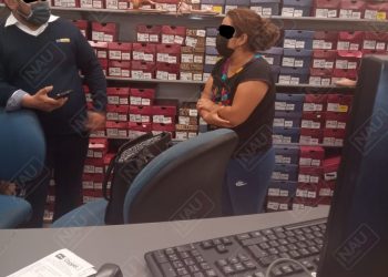 Tuxtleca fue acusada de robarse un par de tenis en Coppel