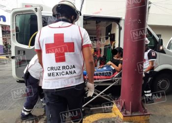 Mujer resulta lesionada al ser atropellada por una combi de pasaje