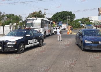 Choca Tapachulteco por alcance contra vehículo compacto