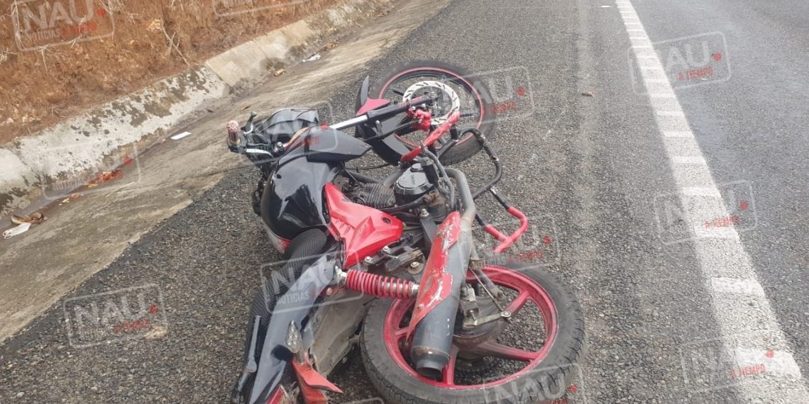 Motociclista lesionado al ser embestido por un vehículo