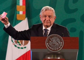 AMLO juega su juego