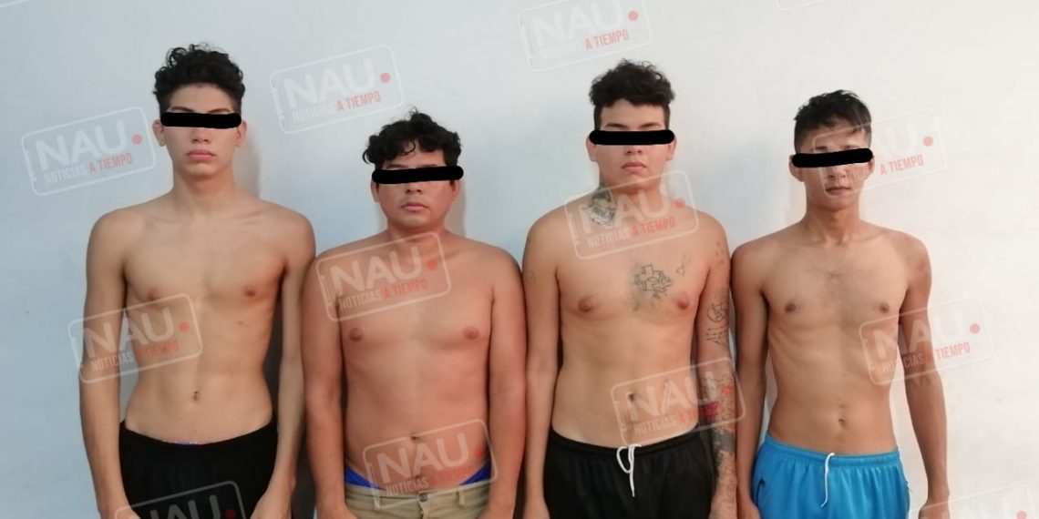 Detienen a 4 presuntos maras con 28 bolsitas de marihuana en Puerto Madero