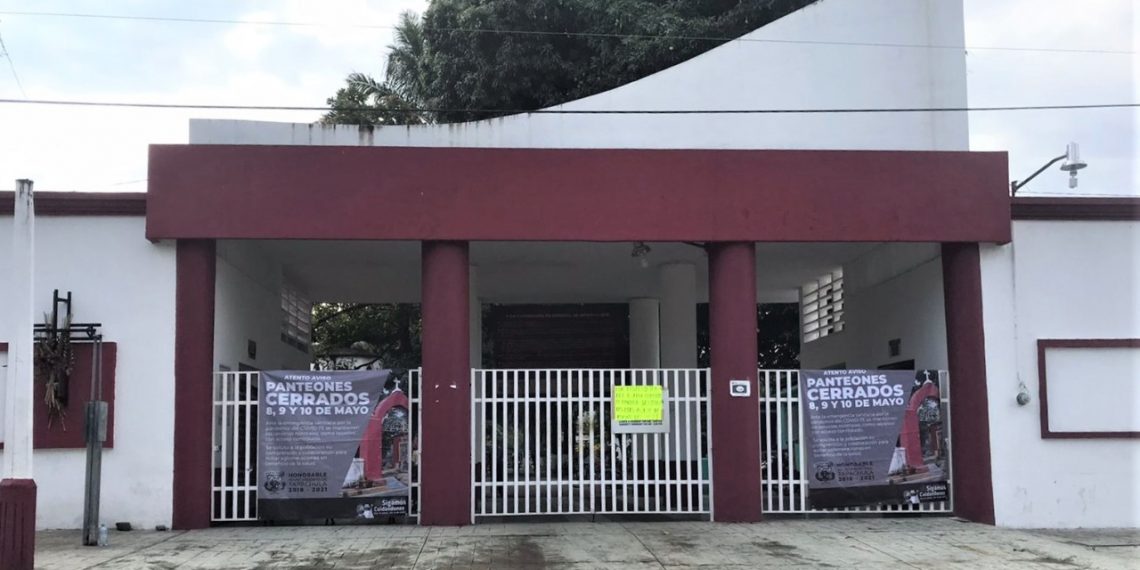 SE CIERRAN LOS PANTEONES DE TAPACHULA