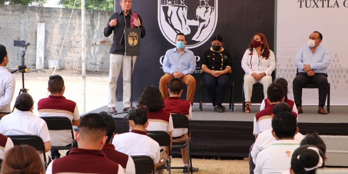 Mejoran equipos para prácticas profesionales en el Cecyte Chiapas