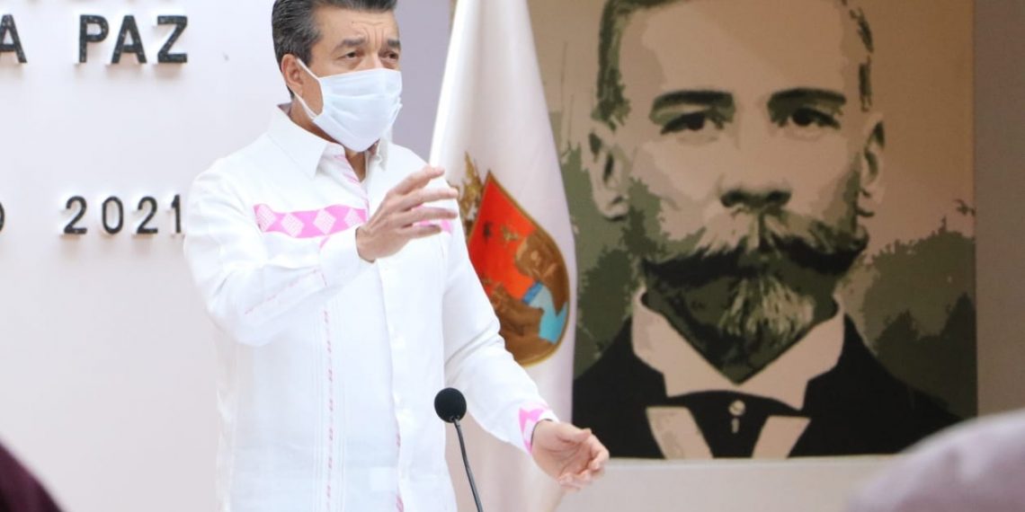 Llaman a estudiantes normalistas a evitar la violencia y enfocarse en su preparación profesional