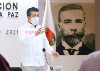 Llaman a estudiantes normalistas a evitar la violencia y enfocarse en su preparación profesional