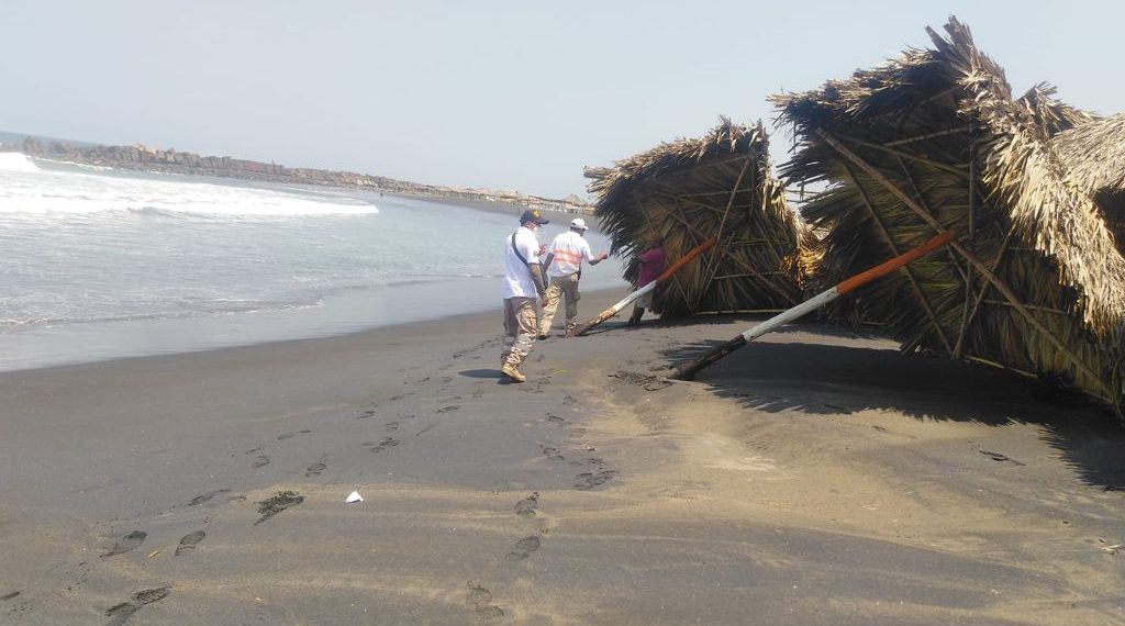 EN TAPACHULA, PC EXHORTA A EVITAR ACTIVIDADES DE PESCA Y ENTRETENIMIENTO POR MAR DE FONDO