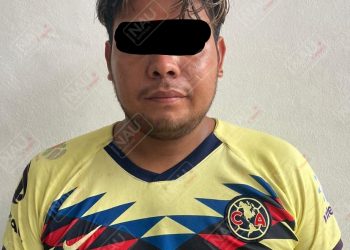 Detienen a un traficante de humanos con 26 migrantes haitianos