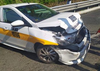 Solo daños deja choque por alcance en la salida de Tapachula