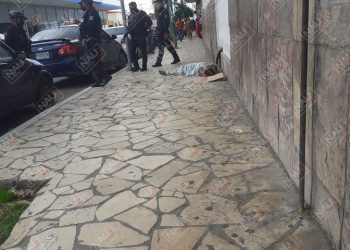 Muere indigente en la via pública