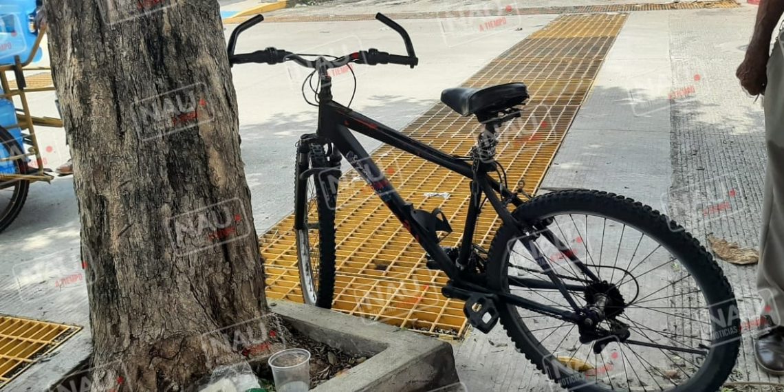 Ciclista lesionado al ser chocado por un vehículo