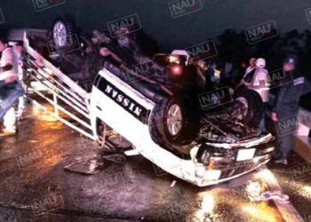 Un muerto y 9 heridos deja volcadura de un vehículo de Militantes del PES