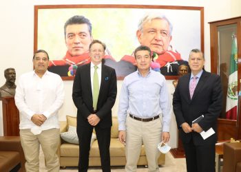 Se reúne Rutilio Escandón con Ellery Buzz, representante de la Embajada de EUA