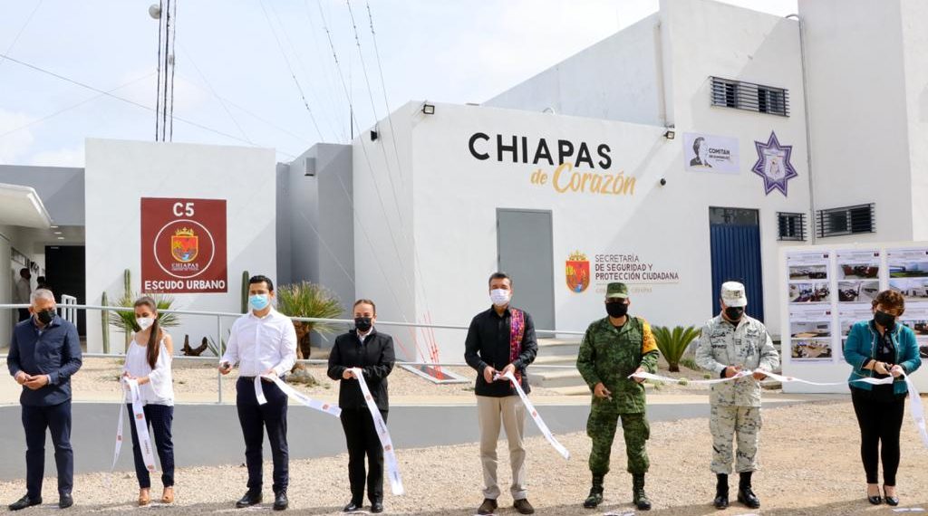 Inaugura Rutilio Escandón Escudo Urbano C5 en Comitán