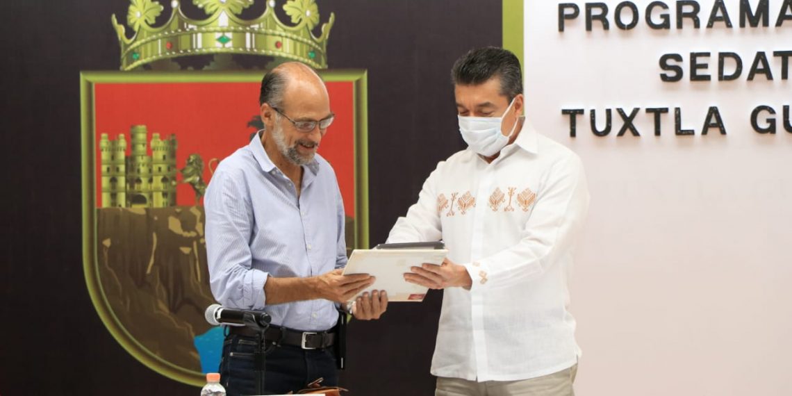 Junto a la Federación, respondemos a familias afectadas por desastres naturales: Rutilio Escandón