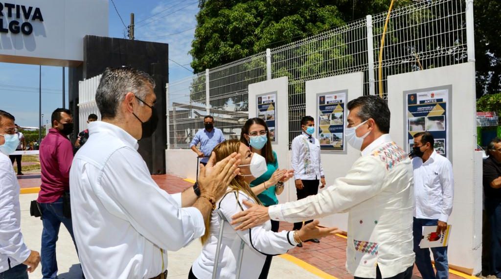 En Suchiate, Rutilio Escandón inaugura Unidad Deportiva Municipal digna y segura