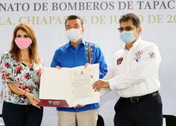 Encabeza Rutilio Escandón entrega de donación del predio de la Subestación de Bomberos de Tapachula