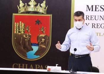 Aún con protección de la vacuna, hay que mantener medidas preventivas ante COVID-19: Rutilio Escandón