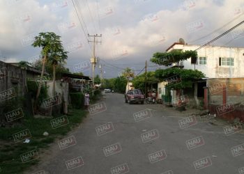 Delincuentes se roban 3 guitarras eléctricas de una iglesia.