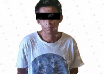 Dos presuntos vendedores de droga fueron detenidos por la policía especializada.