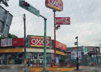 Asaltan tienda OXXO.