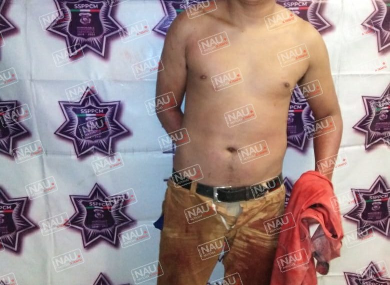 Golpeó a su esposa, papá y su vecino.