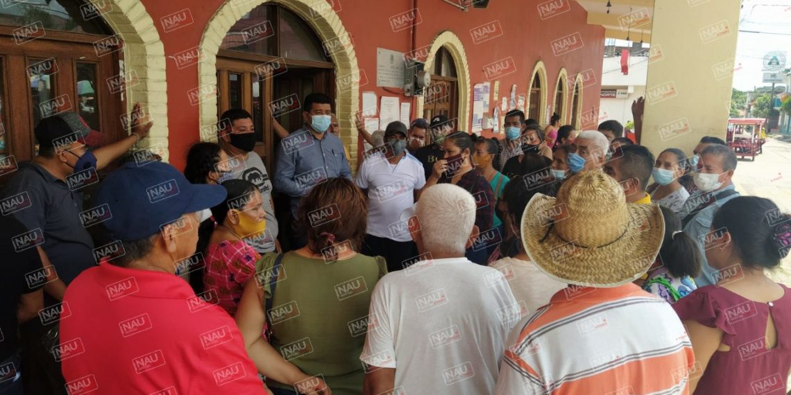 Enésima protesta en Tuxtla Chico, presidenta municipal mantiene ausencia permanente.