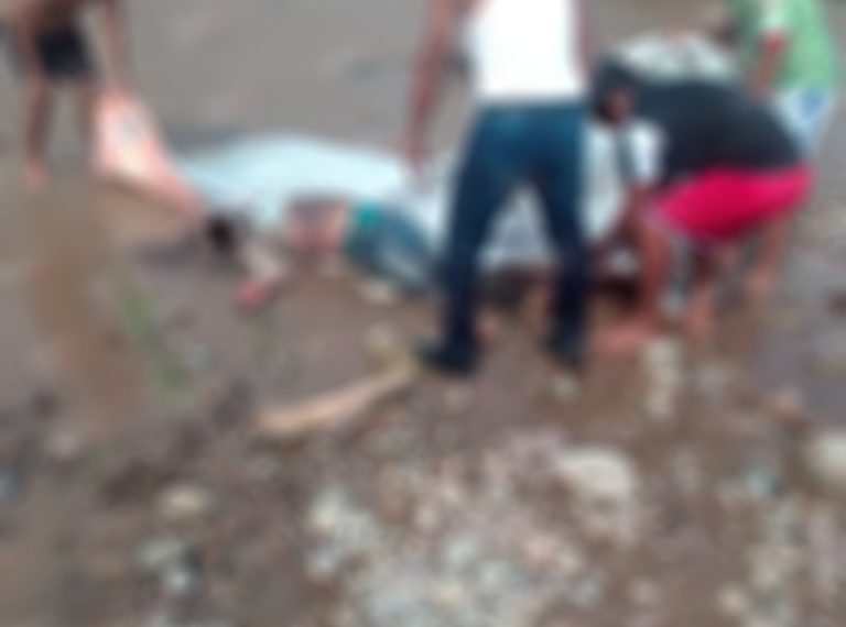 Asesinan a una mujer y la abandonan en río Grijalva