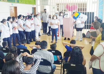 IMPARTEN PLÁTICA SOBRE SALUD BUCAL A NIÑOS DEL DIF MUNICIPAL