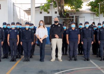 POLICÍAS MUNICIPALES DE TAPACHULA RECIBEN CAPACITACIÓN EN DERECHOS HUMANOS