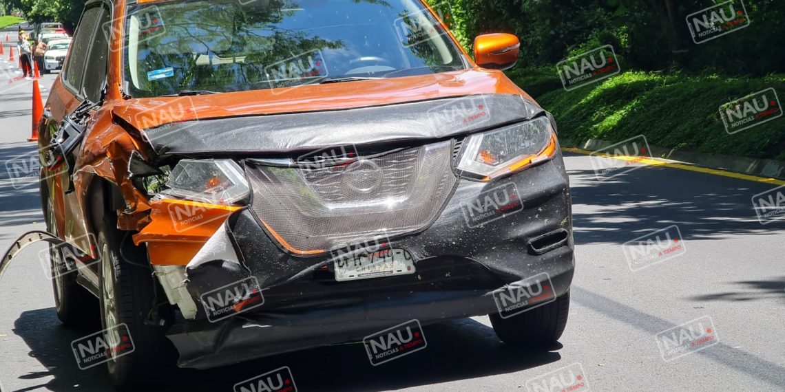 Dos lesionados en choque de vehículo y motocicleta en Mapastepec