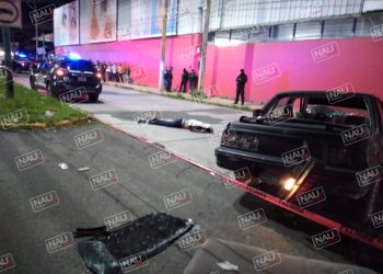 Muere mecánico al impactar su vehículo contra un poste de alumbrado público en Tapachula