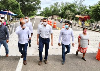 Inaugura Rutilio Escandón la primera etapa de la ampliación del tramo carretero La Angostura-Pujiltic