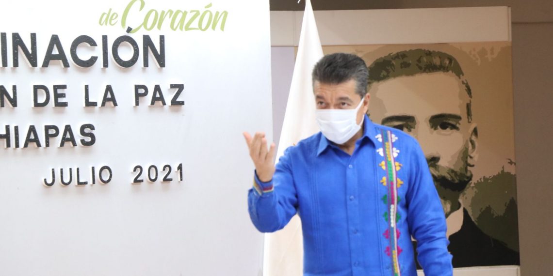 Continúa arribo de vacunas anti COVID-19 a Chiapas para proteger la salud del pueblo: Rutilio Escandón