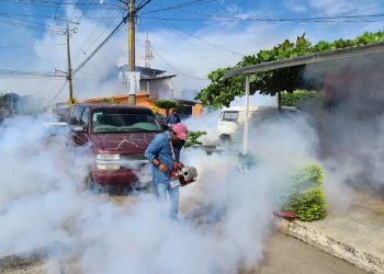 SE MANTIENEN LOS OPERATIVOS CONTRA DENGUE, ZYKA Y CHIKUNGUNYA EN COLONIAS DE TAPACHULA