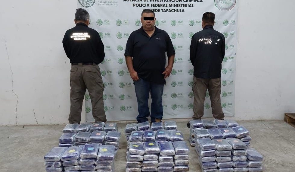 ASEGURA FGR 178 PAQUETES DE COCAÍNA OCULTOS EN CAJAS CON PLÁTANO EN CHIAPAS