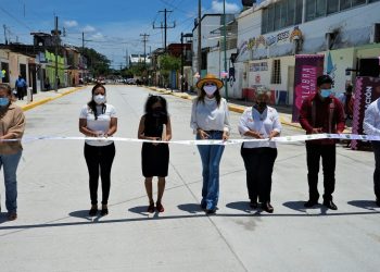 COLONIAS DEL SUR Y NORTE DE TAPACHULA SE BENEFICIAN CON CALLES NUEVAS