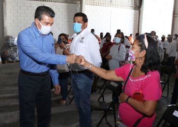 Gobierno de Chiapas entrega ayuda humanitaria a población afectada por lluvias
