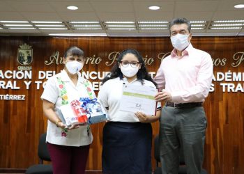 Reconocen esfuerzo de comunidad cobachense para continuar actividades pese a la pandemia