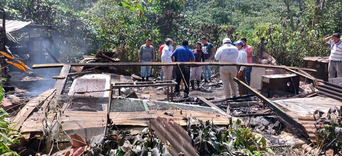 VERIFICA PC DAÑOS EN VIVIENDA AFECTADA POR INCENDIO; SE DARÁ APOYO A FAMILIA